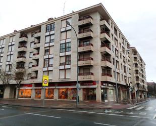 Vista exterior de Oficina en venda en  Logroño amb Balcó