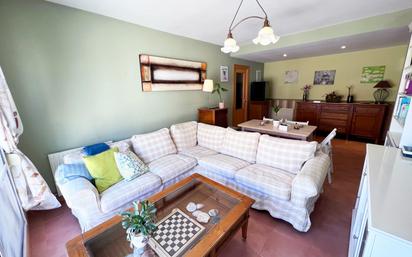 Living room of Flat for sale in Aranjuez  with Air Conditioner
