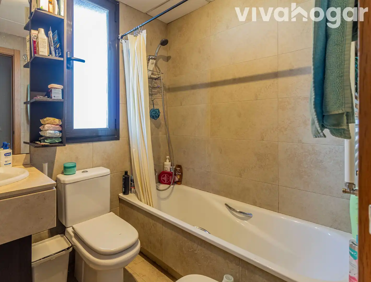 Baño de Ático en venta en Madrid con Aire acondicionado, Terraza y Trastero