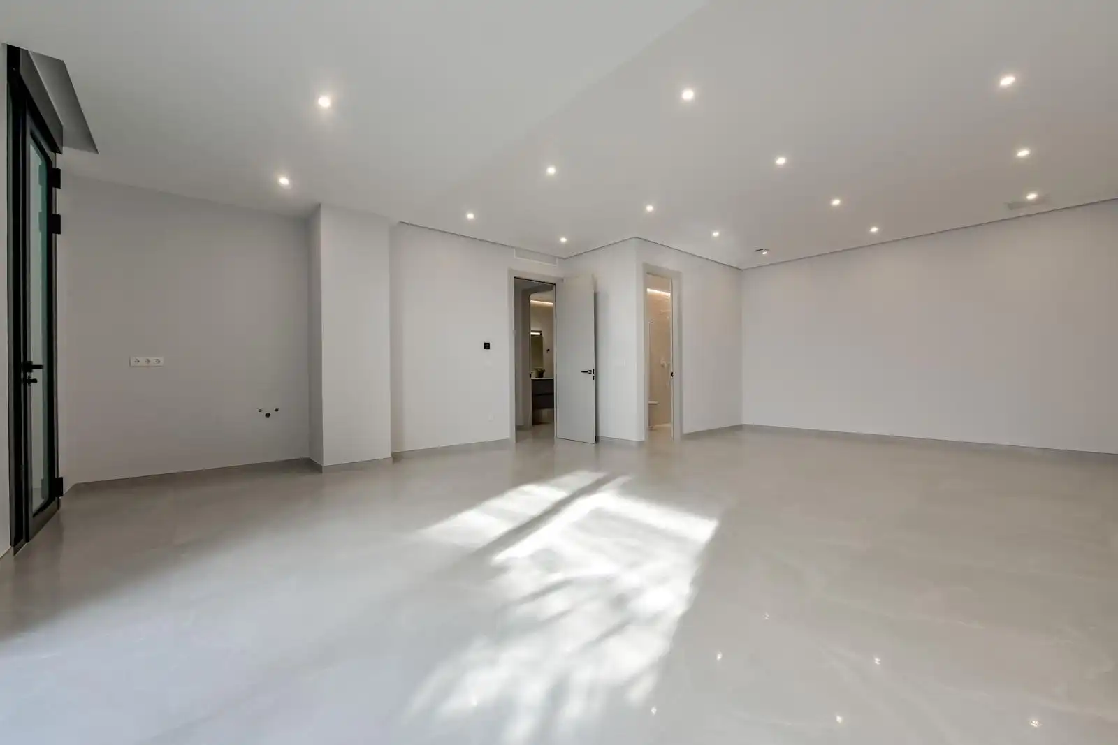 Chalet con piscina en venta en Golf Bahía, imagen 71