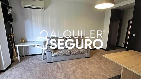 Foto 5 de Piso de alquiler en Resolana, San Gil, Sevilla