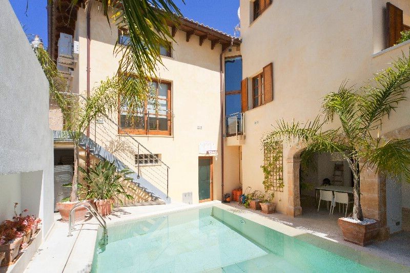 Swimming pool of Country house for sale in Pollença  with Air Conditioner, Heating and Private garden