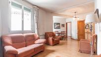 Living room of Flat for sale in  Madrid Capital