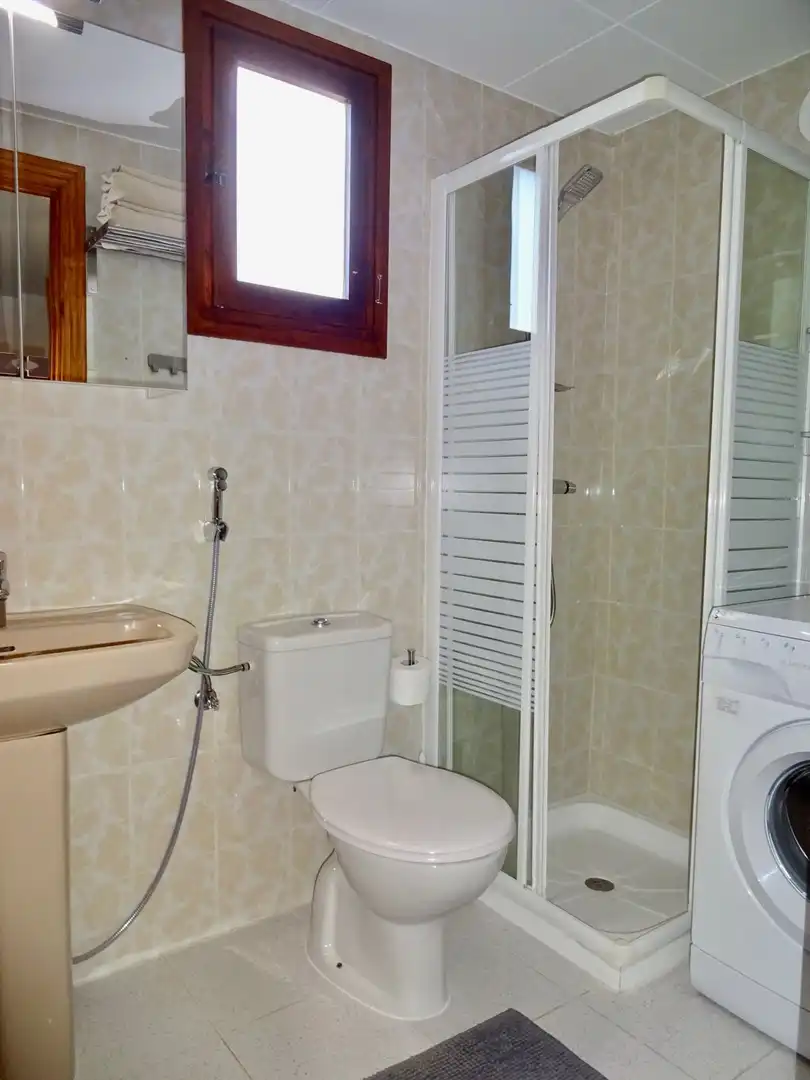 Baño de Casa o chalet en venta en Torrevieja con Terraza, Amueblado y Piscina comunitaria