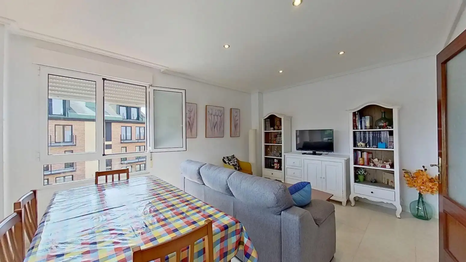 Sala de estar de Piso en venta en Suances con Calefacción, Jardín privado y Terraza