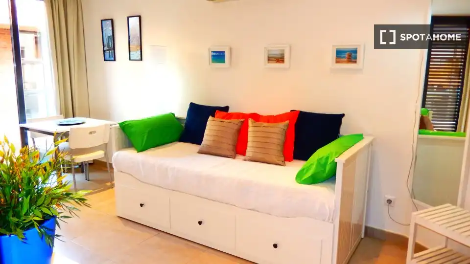 Bedroom of Study for share in Murcia  with Air Conditioner, Terrace and Furnished