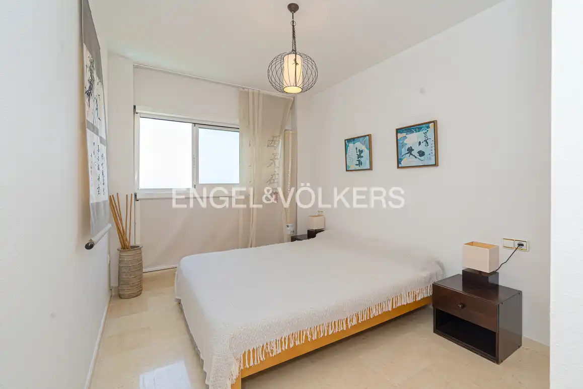 Dormitori de Àtic en venda en Benidorm amb Aire condicionat, Jardí privat i Piscina comunitària