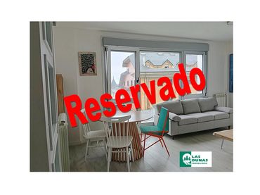 Pis amb balcó de lloguer a Barrio la Cruz