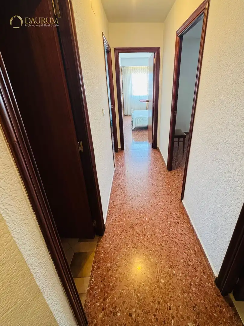 Piso en venta en Hermanos Machado, Poble Nou