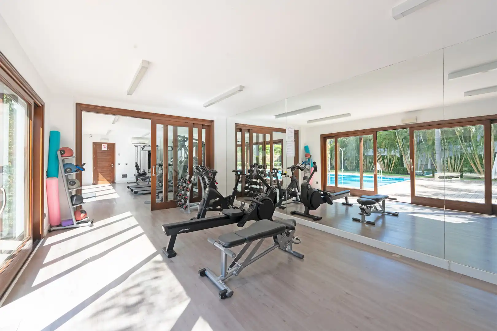 Piscina de Planta baja en venta en Estepona con Aire acondicionado, Terraza y Trastero
