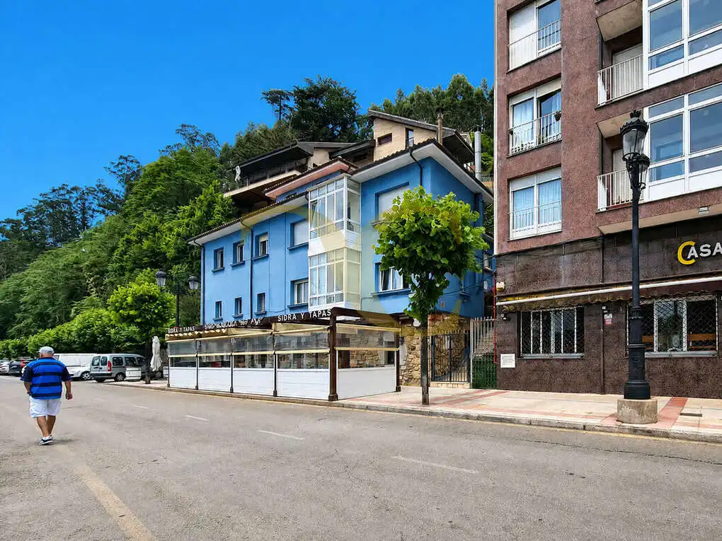 Vista exterior de Piso en venta en Ribadesella con Calefacción y Trastero
