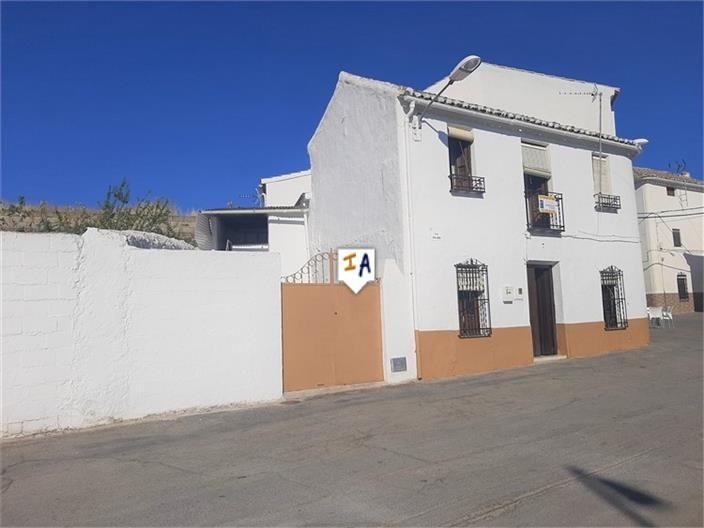 Exterior view of Single-family semi-detached for sale in Alcalá la Real