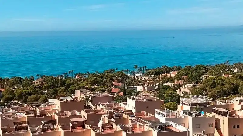 Vista exterior de Piso en venta en Cartagena con Calefacción, Horno y Piscina comunitaria
