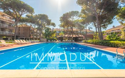 Swimming pool of Attic for sale in Gavà  with Air Conditioner, Heating and Parquet flooring