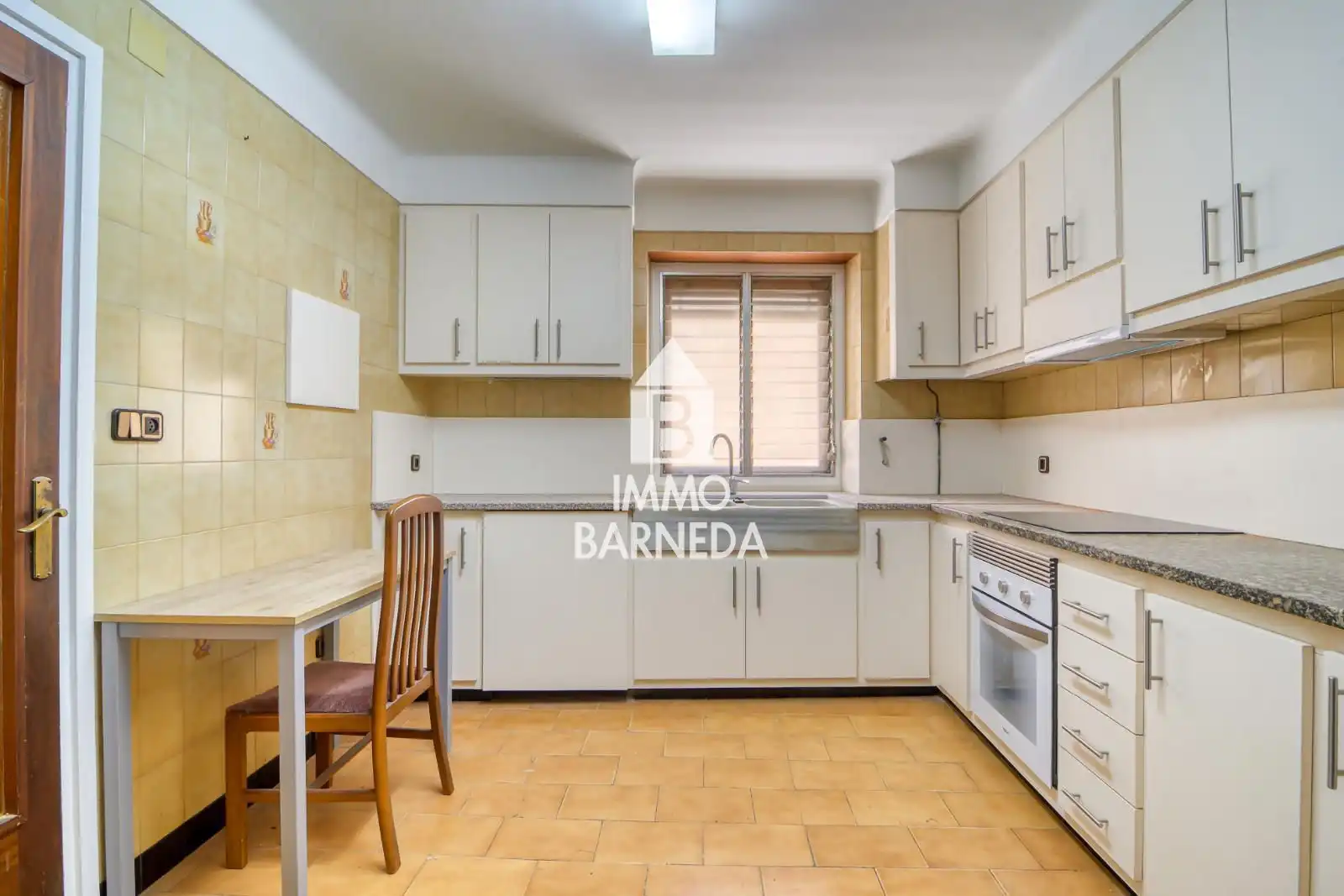 Vista exterior de Casa o xalet en venda en Peralada amb Calefacció, Terrassa i Moblat