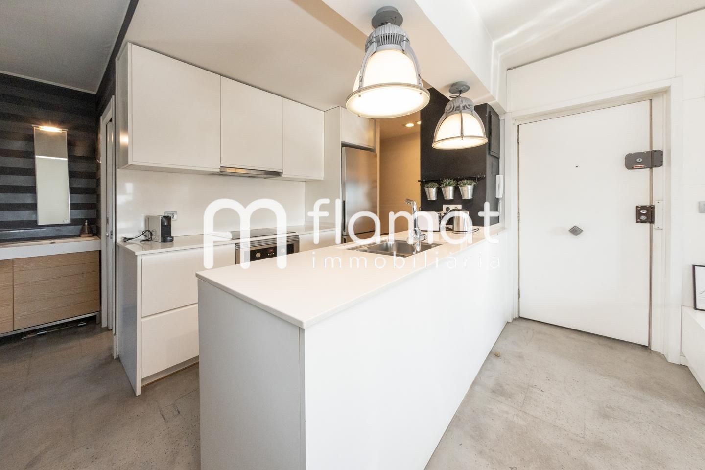 Cocina de Piso en venta en  Barcelona Capital con Aire acondicionado