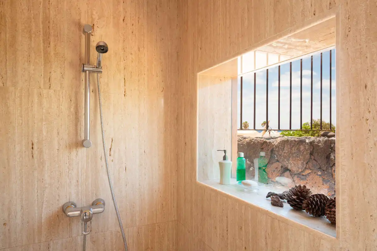 Baño de Casa o chalet en venta en Arrecife con Aire acondicionado, Jardín privado y Terraza