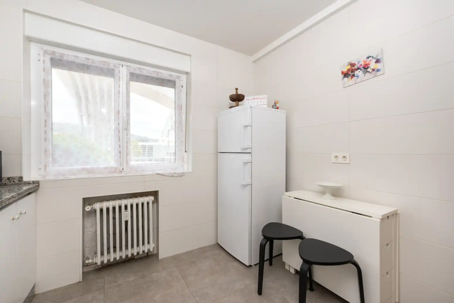 Kitchen of Flat for rent in Oviedo   with Heating, Parquet flooring and Terrace