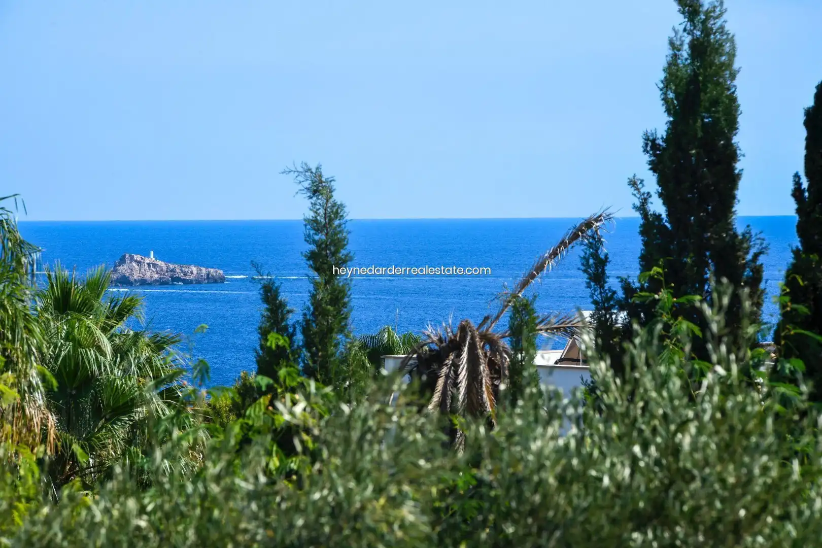 Houses for sale in Calvià  with Air Conditioner, Private garden and Storage room