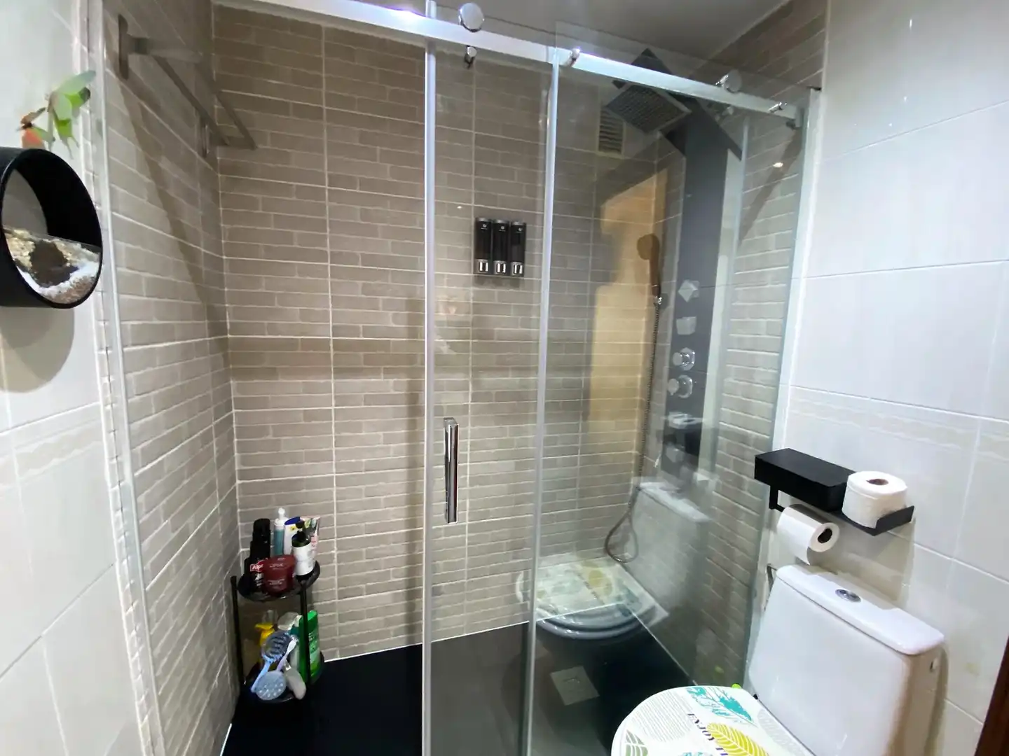 Bathroom of Flat for sale in Parla  with Heating, Private garden and Furnished