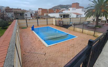 Piscina de Pis en venda en Puertollano amb Aire condicionat, Terrassa i Balcó