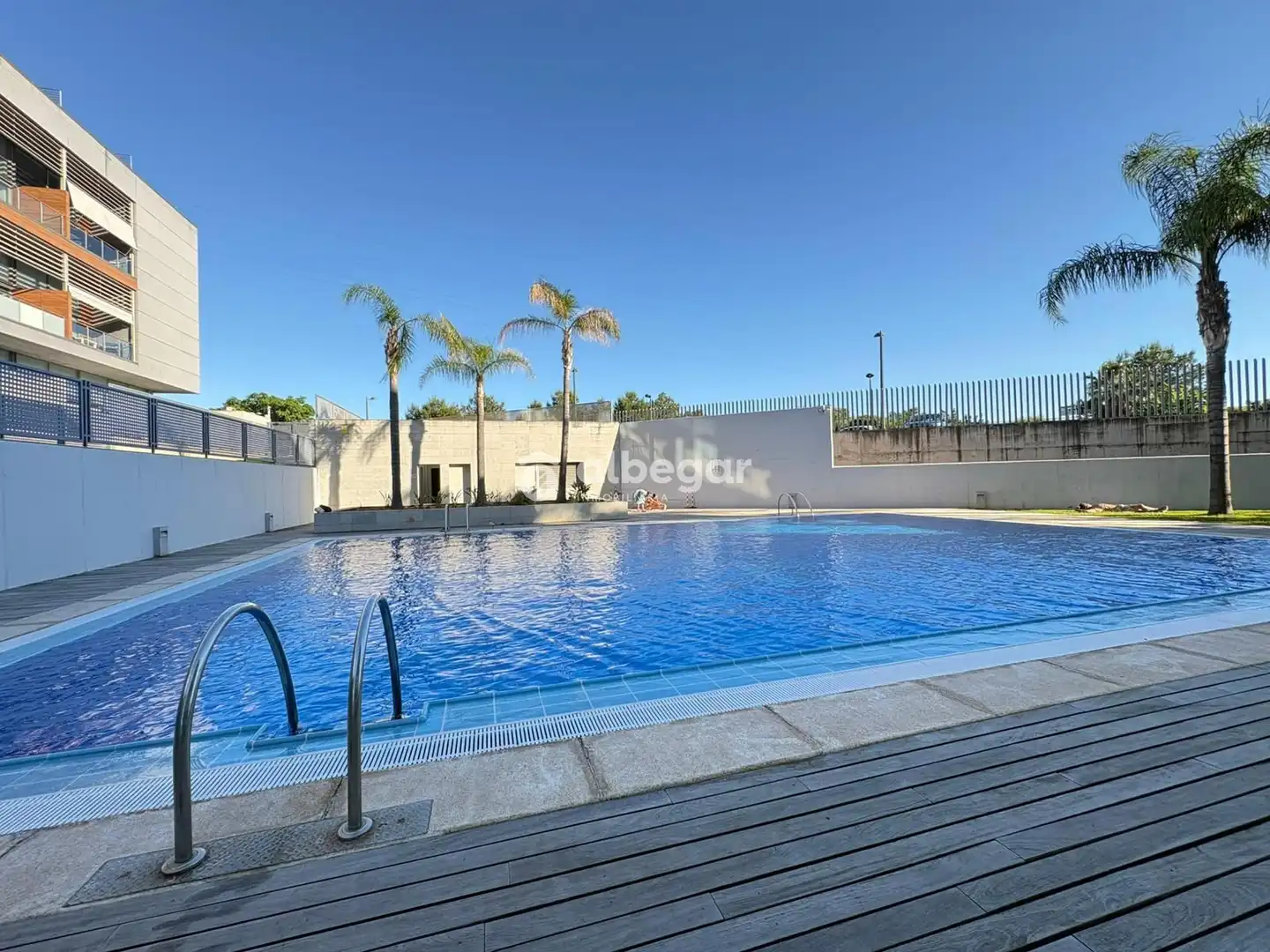 Piscina de Pis en venda en Valencia amb Aire condicionat, Terrassa i Piscina