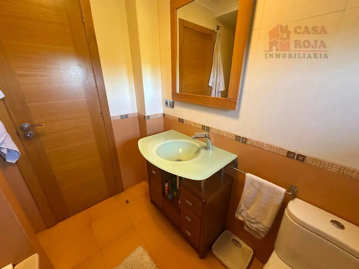 Bany de Casa o xalet en venda en Cangas  amb Calefacció, Terrassa i Traster