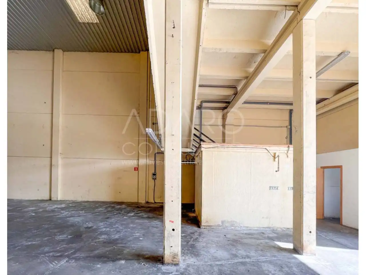 Nave industrial en venta en Alcalá de Henares con Alarma