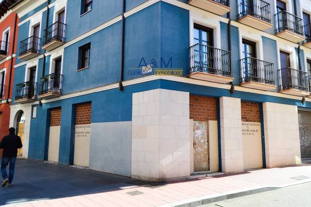 Local comercial en Alquiler en Andrés de Laorden en Centro