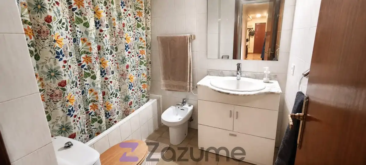 Bathroom of Flat for rent in Piloña  with Heating, Parquet flooring and Terrace