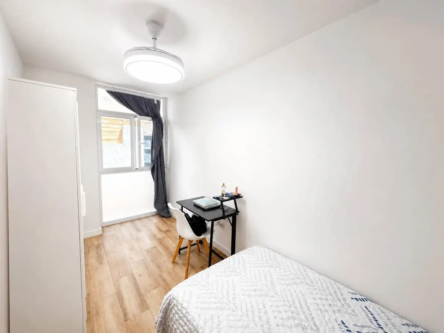 Habitación de Planta baja en venta en Almería