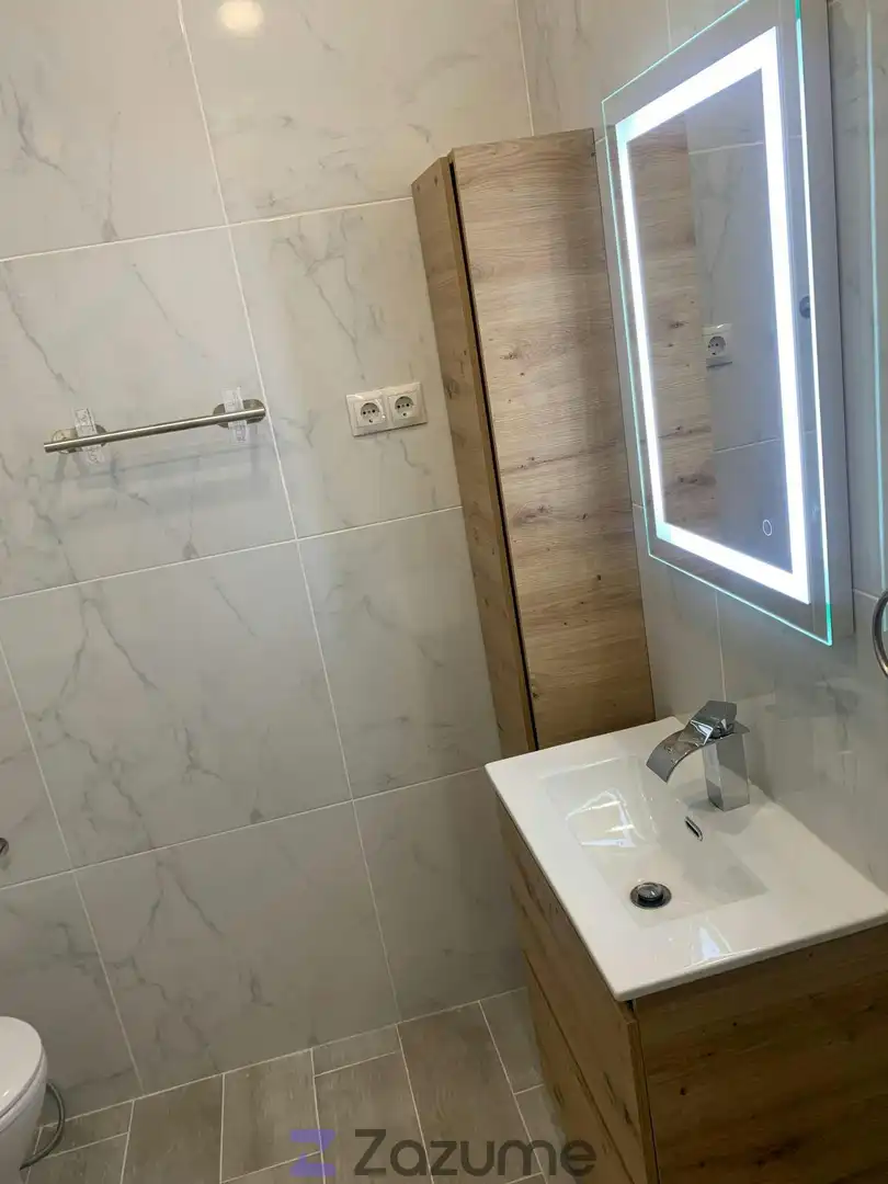 Baño de Piso de alquiler en Madrid con Aire acondicionado, Calefacción y Horno