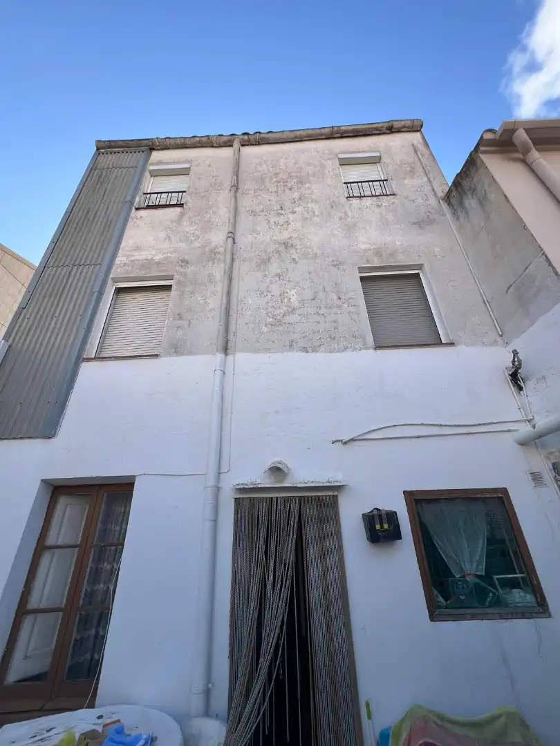 Außenansicht von Gebäude zum Verkauf in Palamós