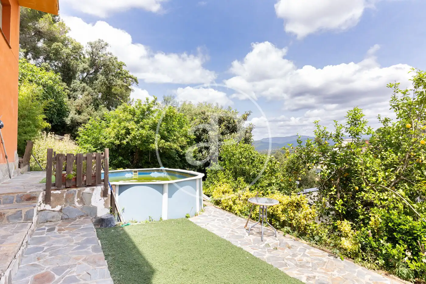 Piscina de Casa o chalet en venta en Terrassa con Aire acondicionado, Calefacción y Jardín privado