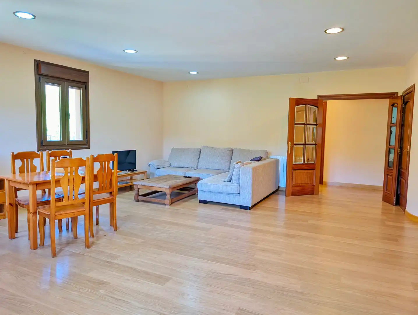 Living room of Houses for sale in Zorraquín  with Heating, Parquet flooring and Terrace