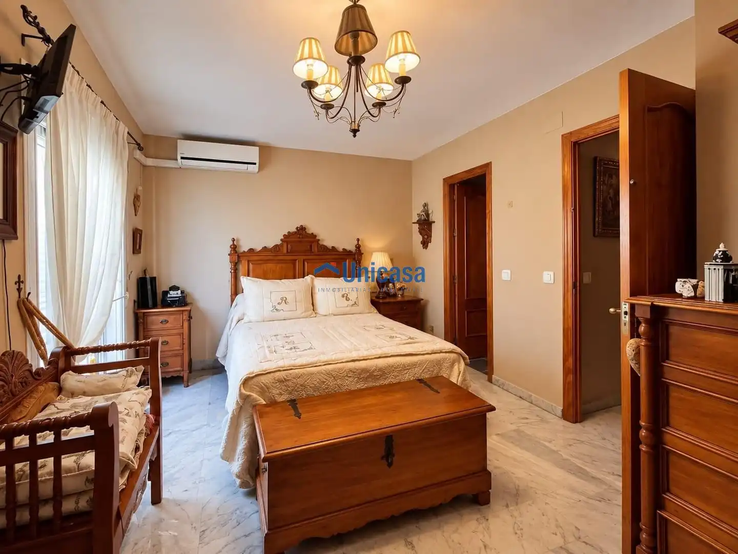 Habitación de Casa adosada en venta en Cruz de Humilladero