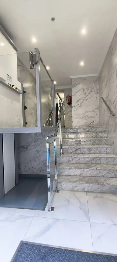 Piso en venta en Oviedo  con Calefacción, Trastero y Amueblado