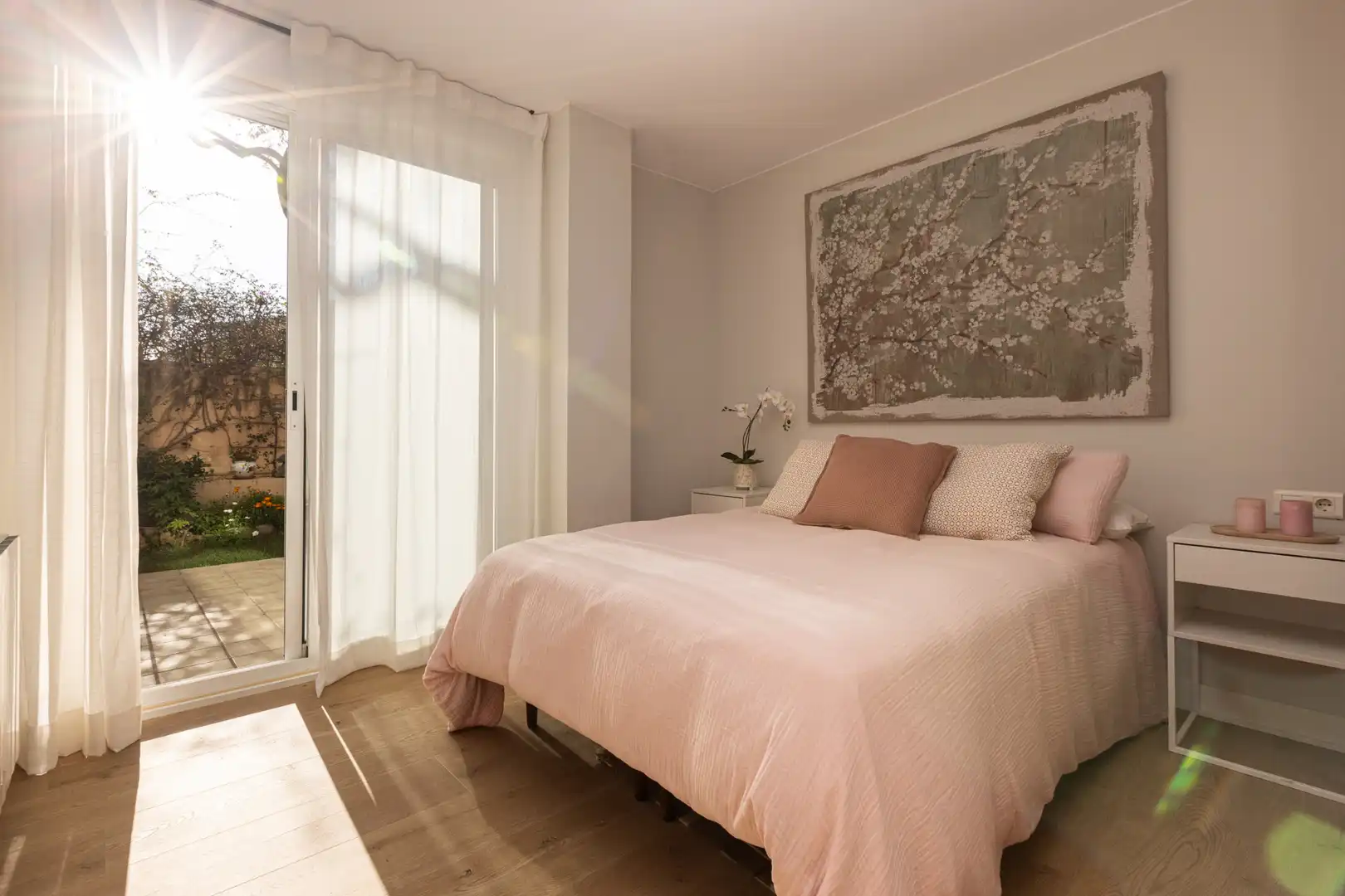 Schlafzimmer von Wohnung zum Verkauf in Badalona mit Klimaanlage, Heizung und Privatgarten