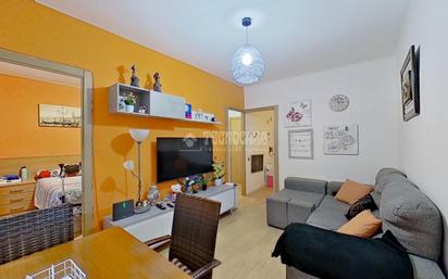 Living room of Flat for sale in Manresa  with Air Conditioner, Heating and Terrace