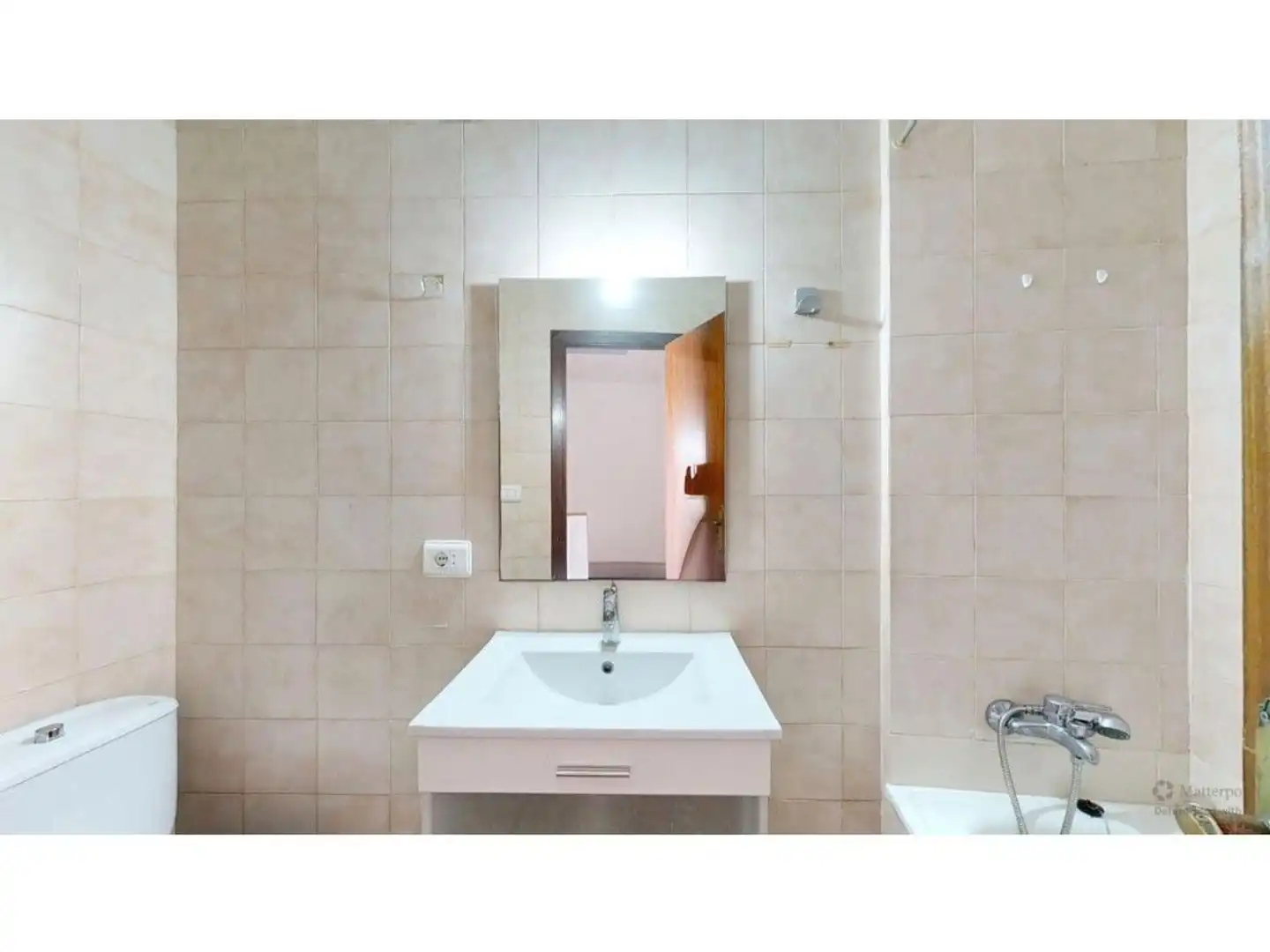 Baño de Casa adosada en venta en Casinos con Jardín privado, Terraza y Trastero