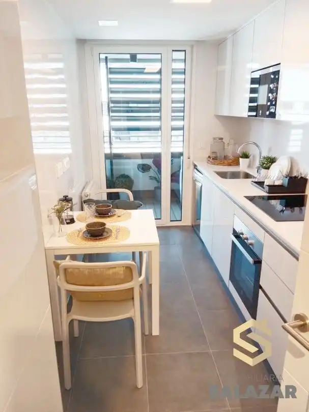 Cocina de Ático de alquiler en Bilbao  con Calefacción, Jardín privado y Terraza