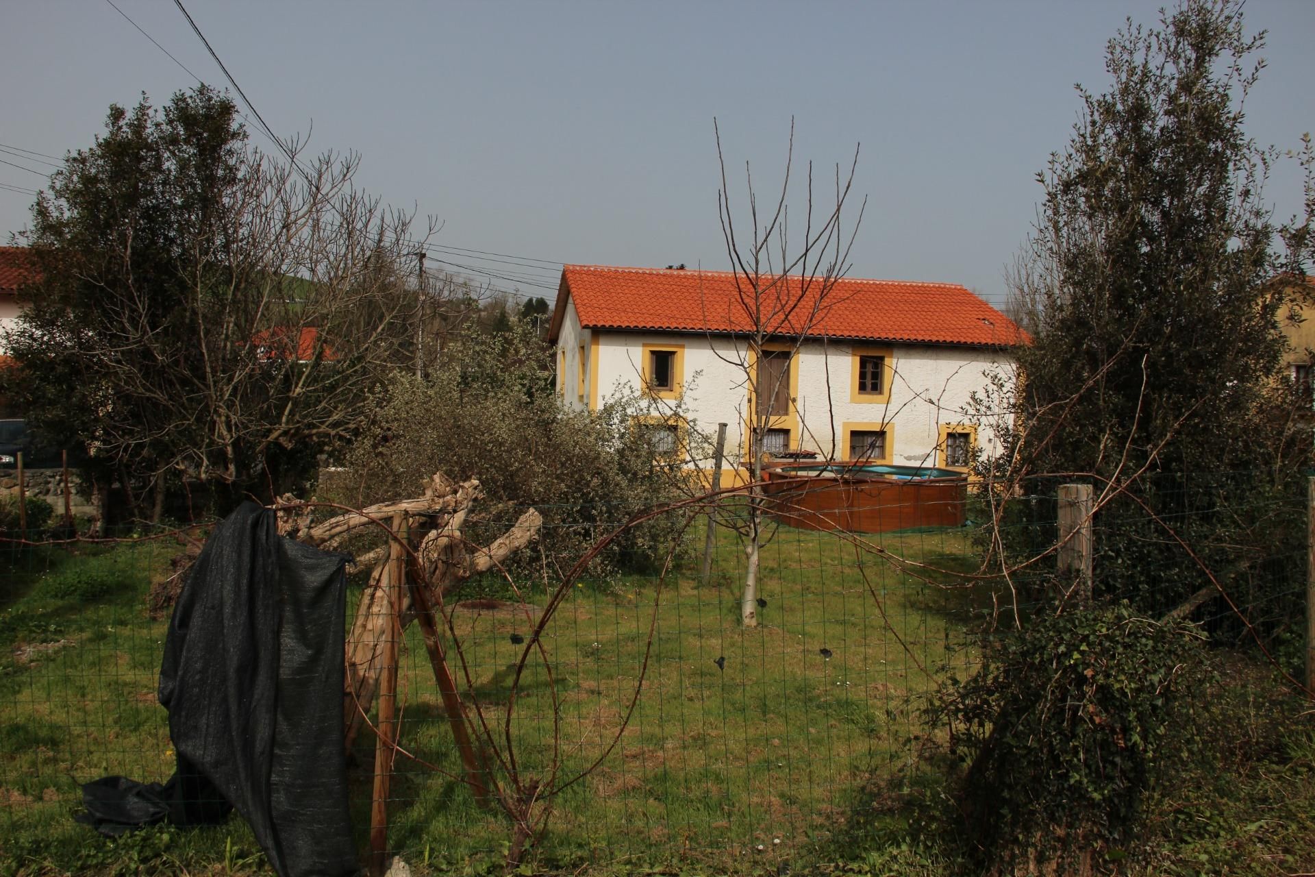 Vista exterior de Casa o xalet en venda en Entrambasaguas