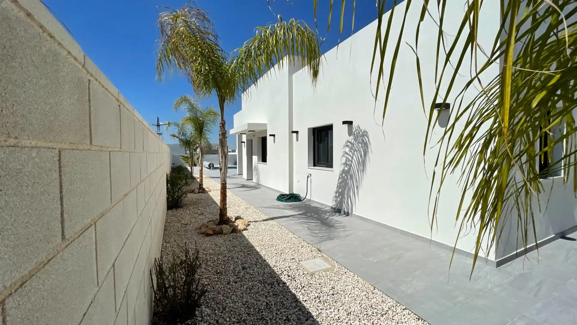 Vista exterior de Casa o xalet en venda en Rojales amb Jardí privat, Terrassa i Piscina