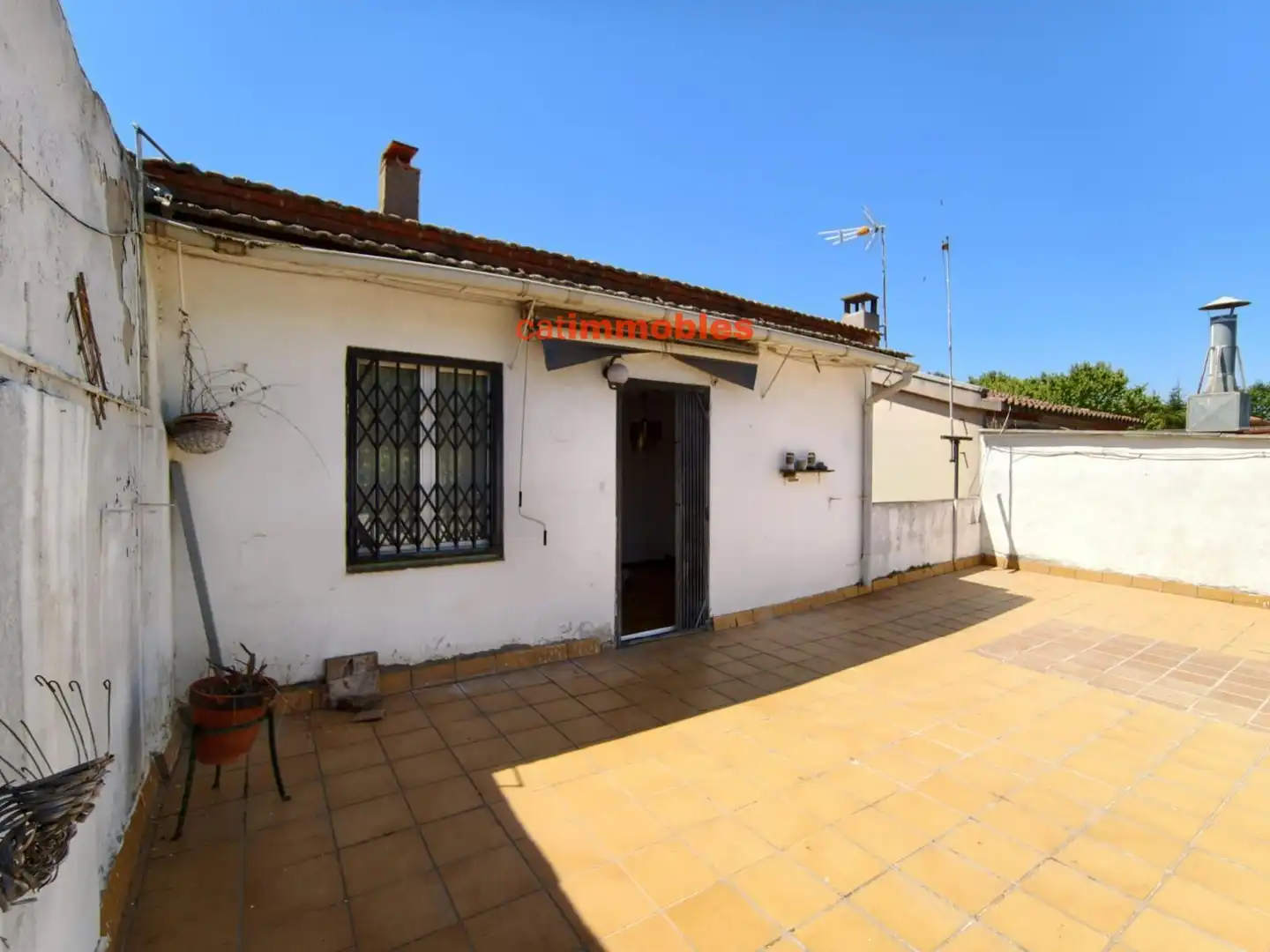 Exterior view of Flat for sale in Sant Cugat del Vallès  with Heating and Terrace