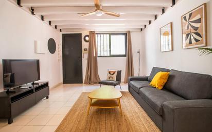 Living room of Planta baja for sale in  Barcelona Capital
