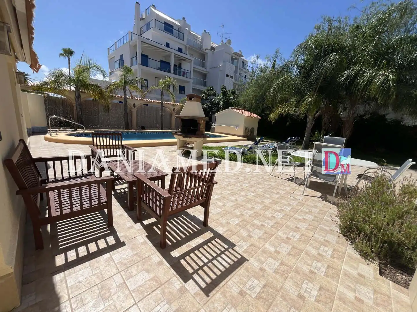 Außenansicht von Haus oder Chalet zum Verkauf in Dénia mit Klimaanlage, Heizung und Privatgarten