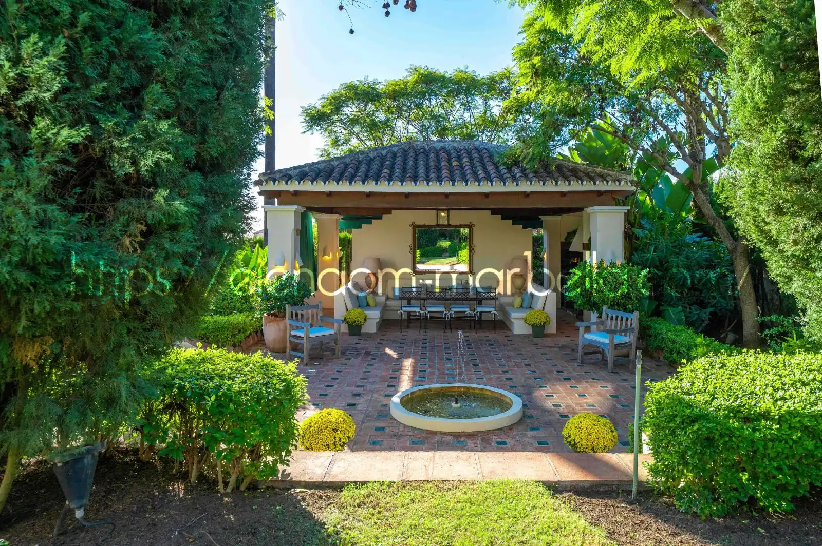 Garten von Haus oder Chalet zum Verkauf in Marbella mit Klimaanlage, Heizung und Privatgarten