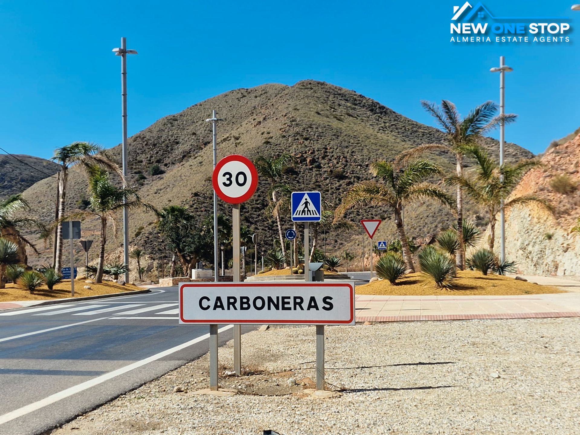 Exterior view of Flat for sale in Carboneras  with Air Conditioner, Heating and Terrace