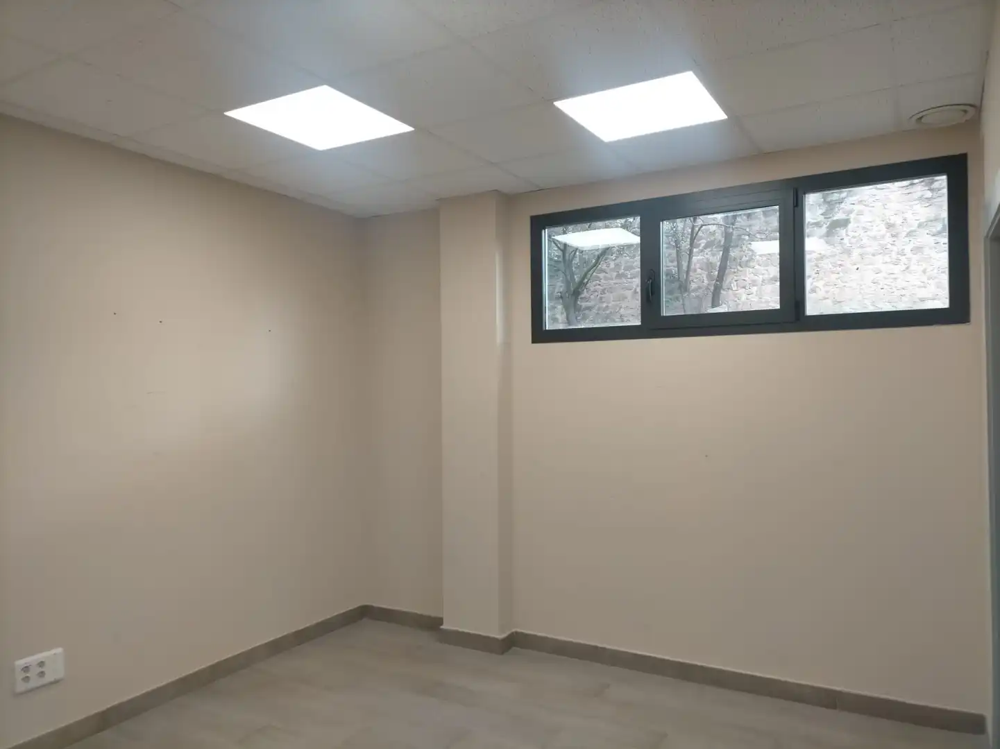 Local comercial de lloguer a Oyón-Oion, imagen 11
