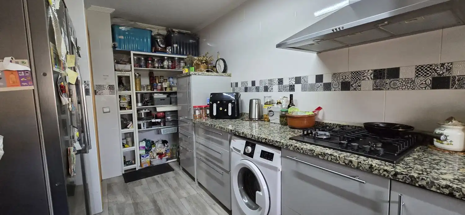 Küche von Wohnung zum Verkauf in Alcalá de Guadaira